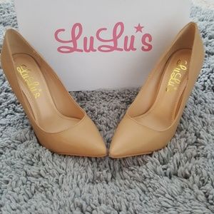Lulus Pumps